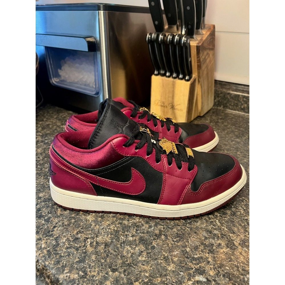 Nike Air Jordan 1 Low SE Dark Beetroot Womans 10.5 - Picture 4 of 11